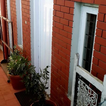 ウーティ ザ レッド ハウス Bed & Breakfast エクステリア 写真
