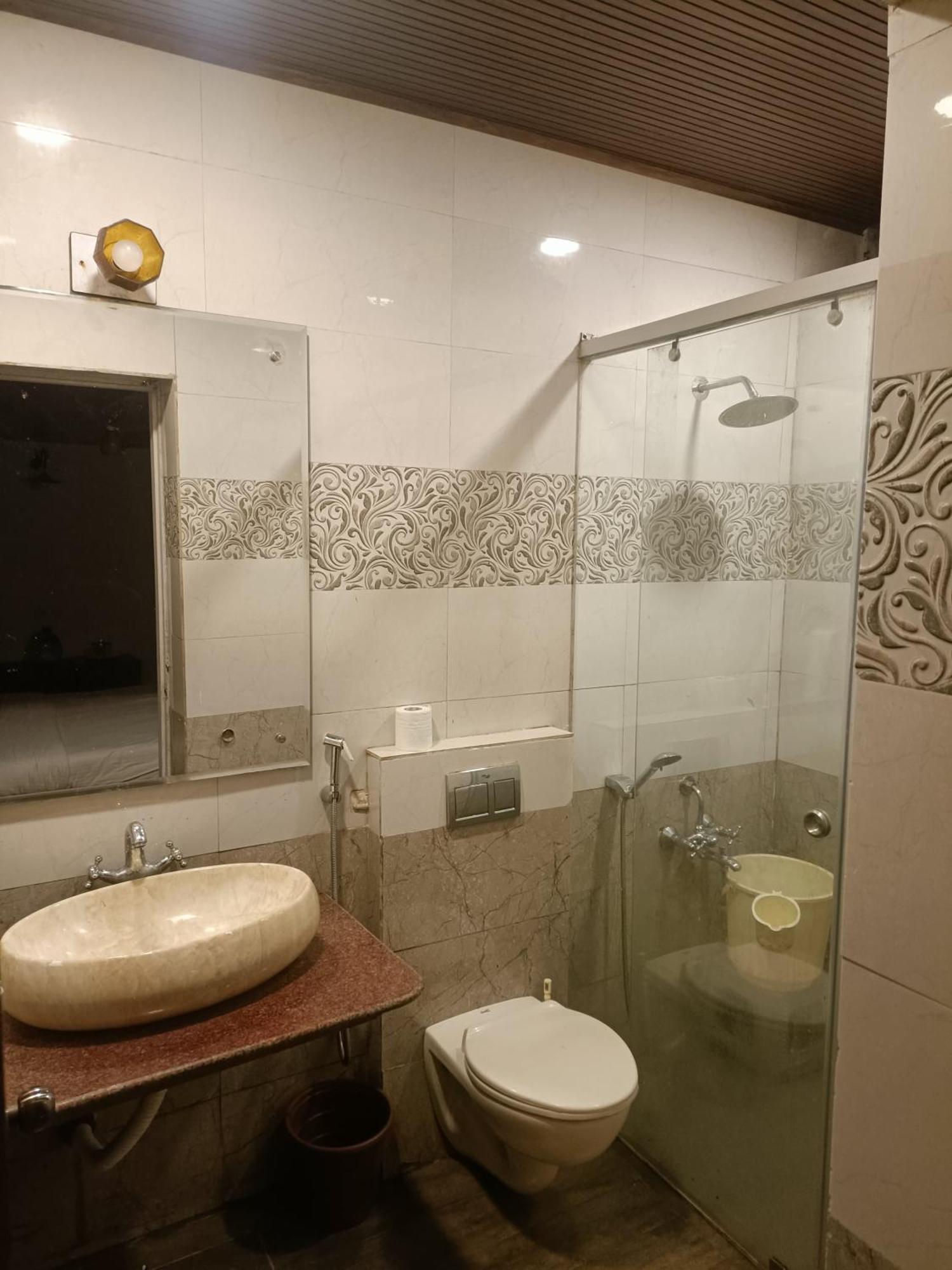 ウーティ ザ レッド ハウス Bed & Breakfast エクステリア 写真