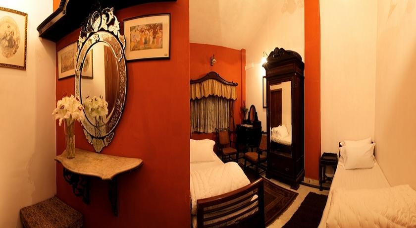 ウーティ ザ レッド ハウス Bed & Breakfast 部屋 写真