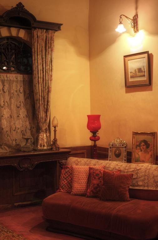 ウーティ ザ レッド ハウス Bed & Breakfast エクステリア 写真